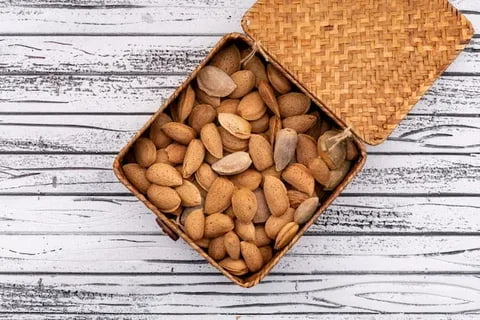 تصویر 3 از قیمت و خرید بادام درختی بسته‌ بندی‌ شده + فروش ارزان